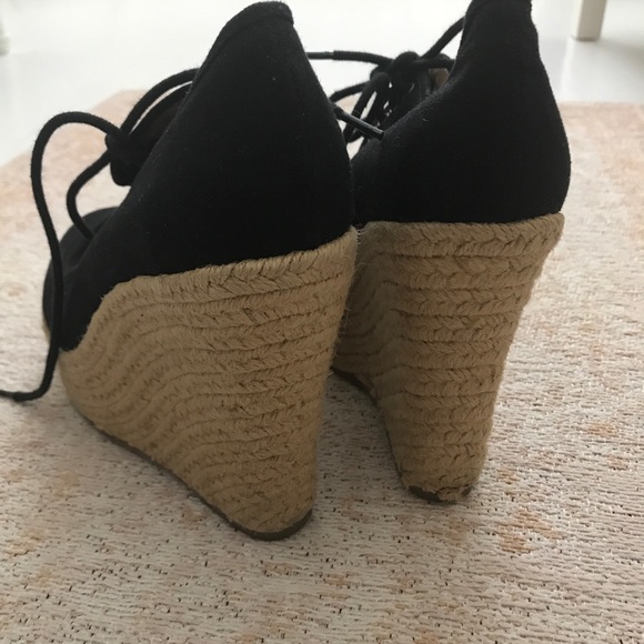 ALDO Wicker Wedge Heels - Picture 5 of 5